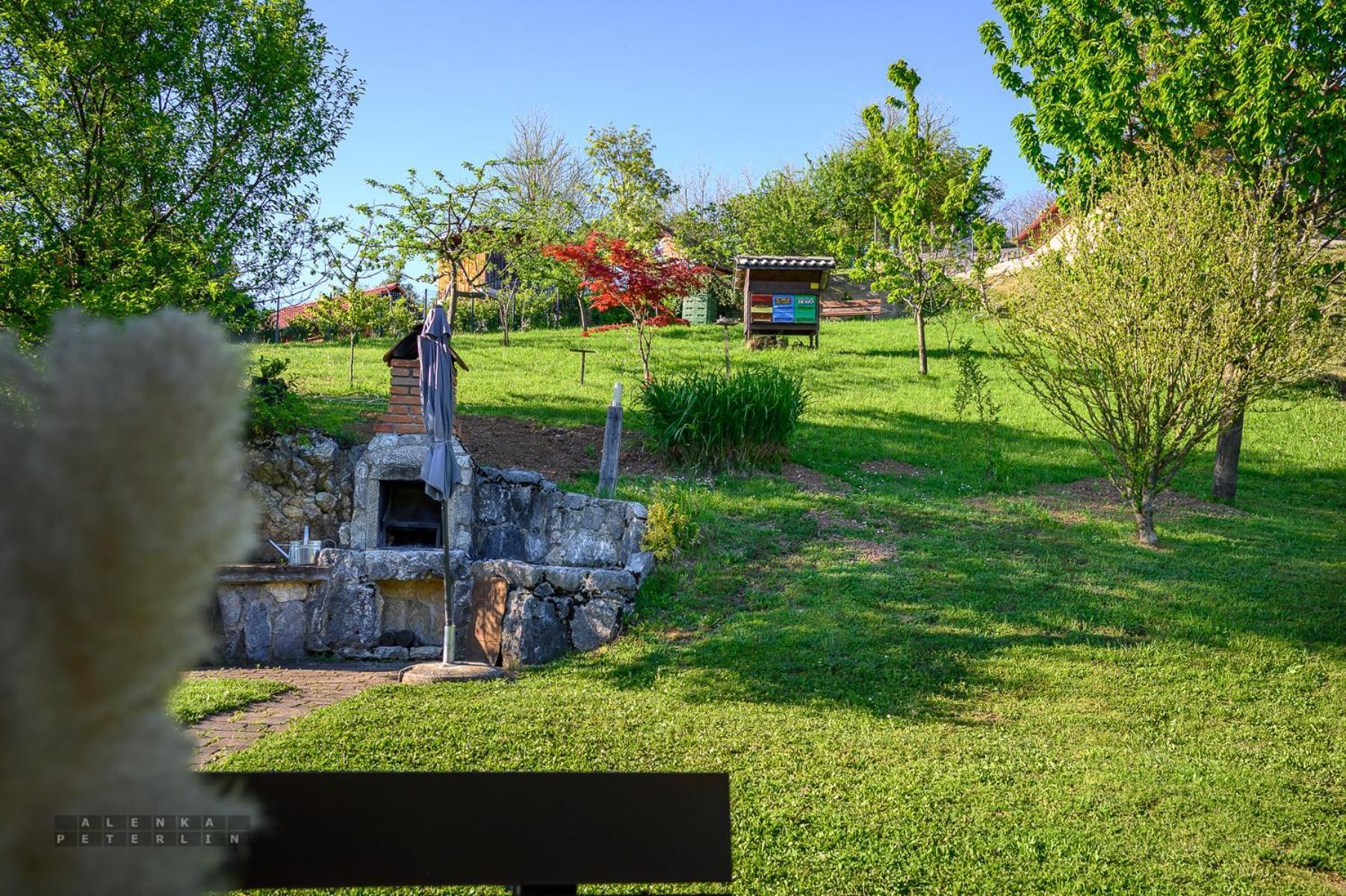 Vineyard Cottage Klemencic Novo Mesto Eksteriør bilde